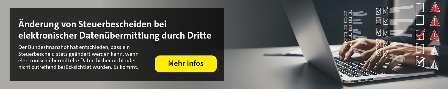Laptop und tippende Hände - Thema: Änderung von Steuerbescheiden